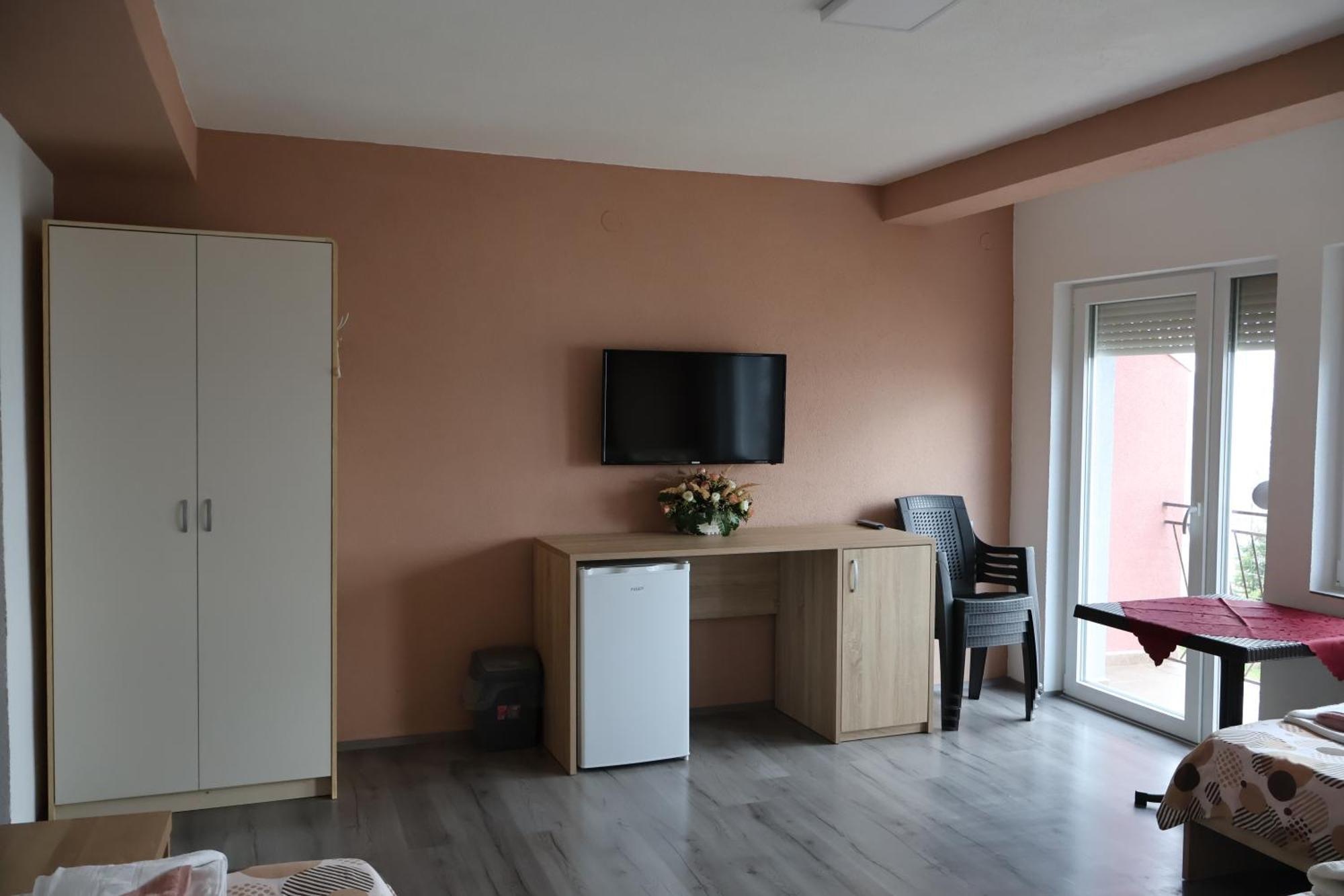 Ajkoski Apartments Pestani Peštani Exterior foto